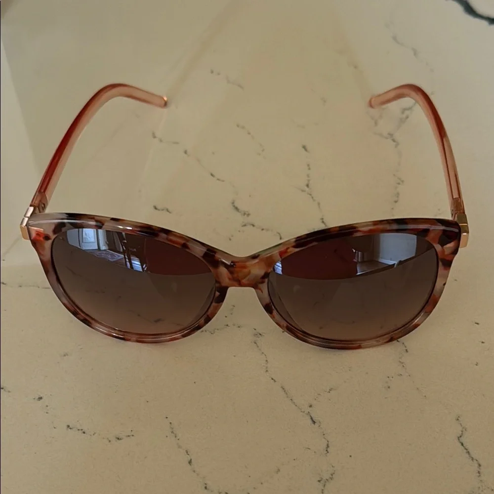 LOFT Outlet Women's Tortoiseshell Sunglasses OS NWOT - Picture 11 of 16